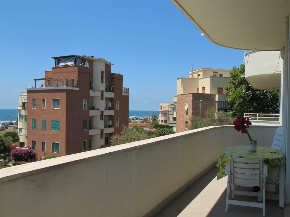 Brezza Di Mare Διαμέρισμα Λίντο ντι Όστια Εξωτερικό φωτογραφία